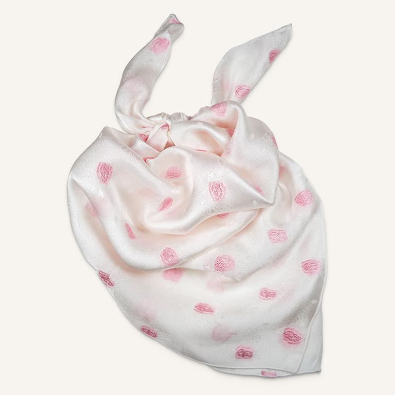 Carré de soie - Annie